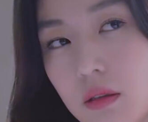 秀秀姐爱撩头发